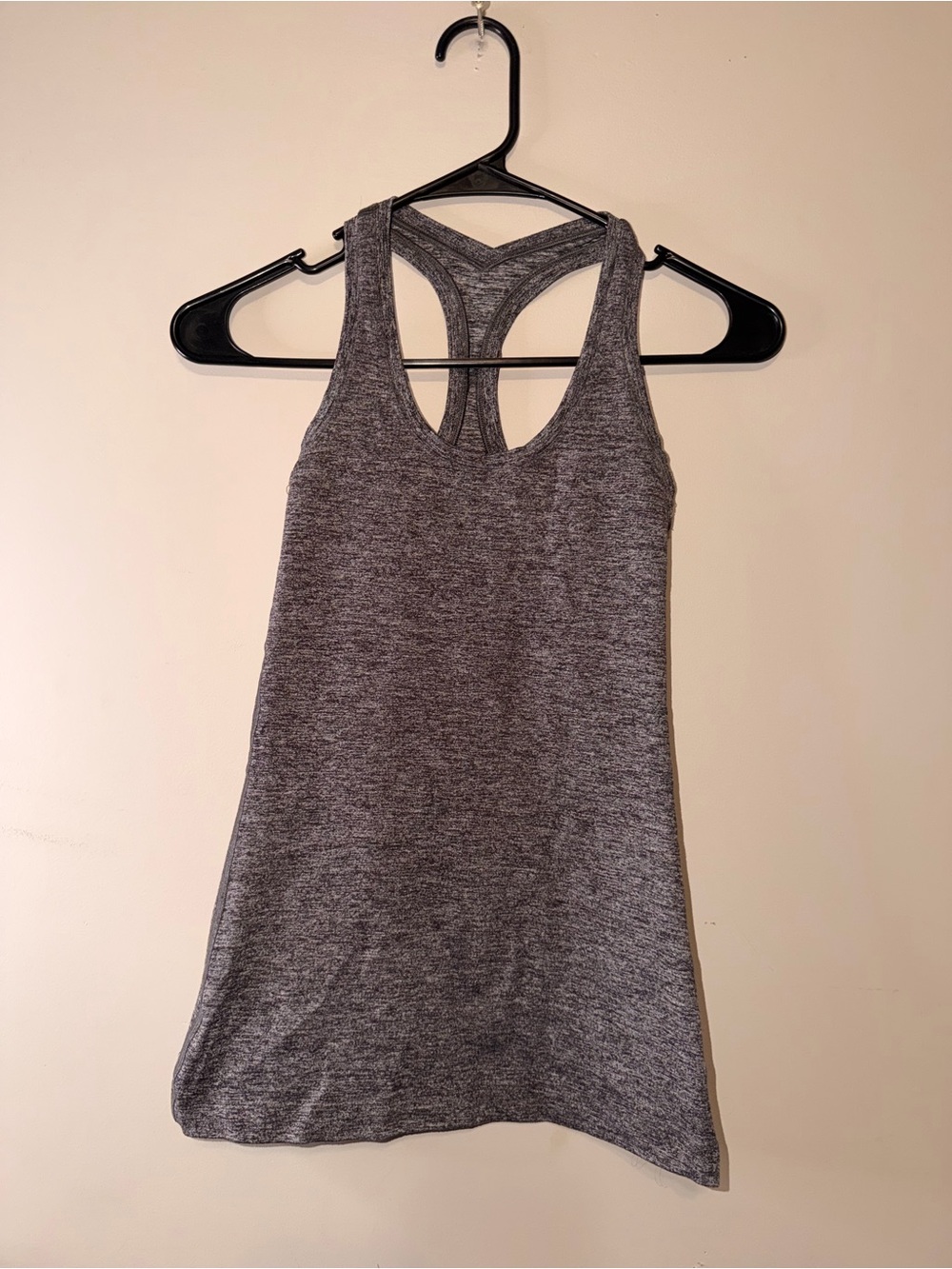 Lululemon Women's Gray Racerback Tank Top - Comfortable Activewear